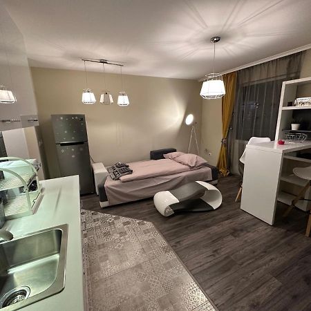 Uni Time Apartment By Lmg Sofia Eksteriør billede
