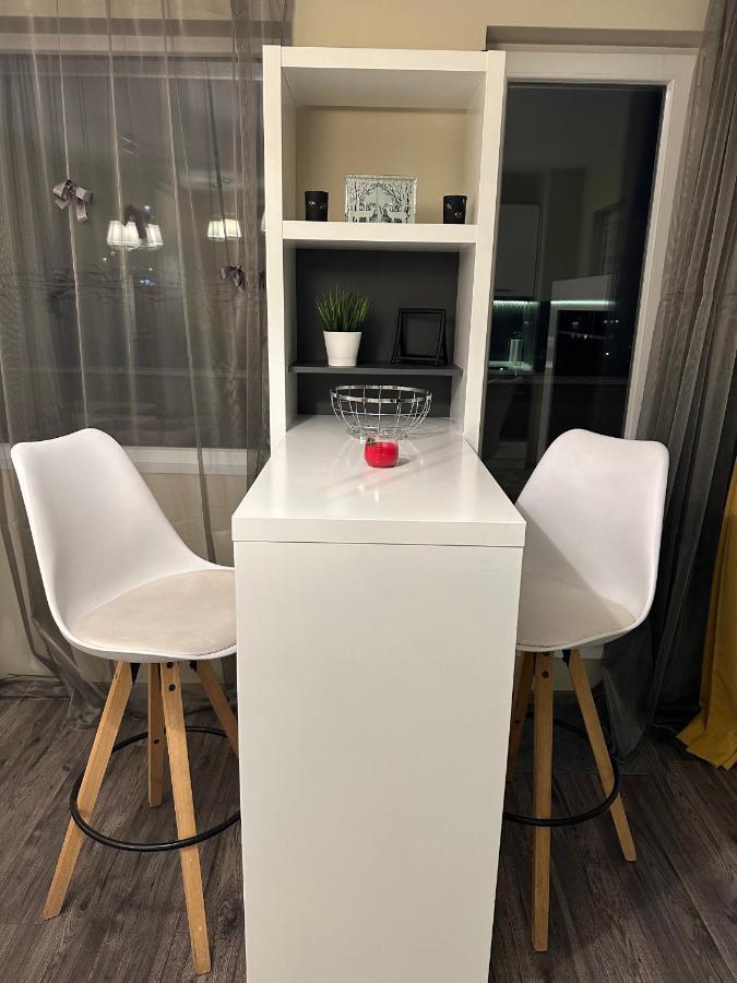 Uni Time Apartment By Lmg Sofia Eksteriør billede